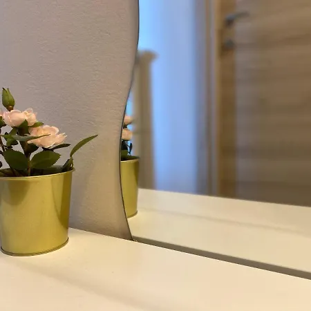 Flowers & Garden Con Vista *